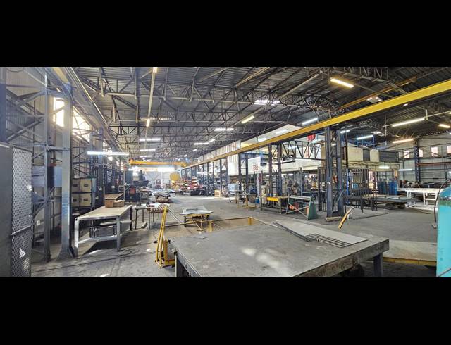 9,130M² WAREHOUSE FOR SALE IN DENVER